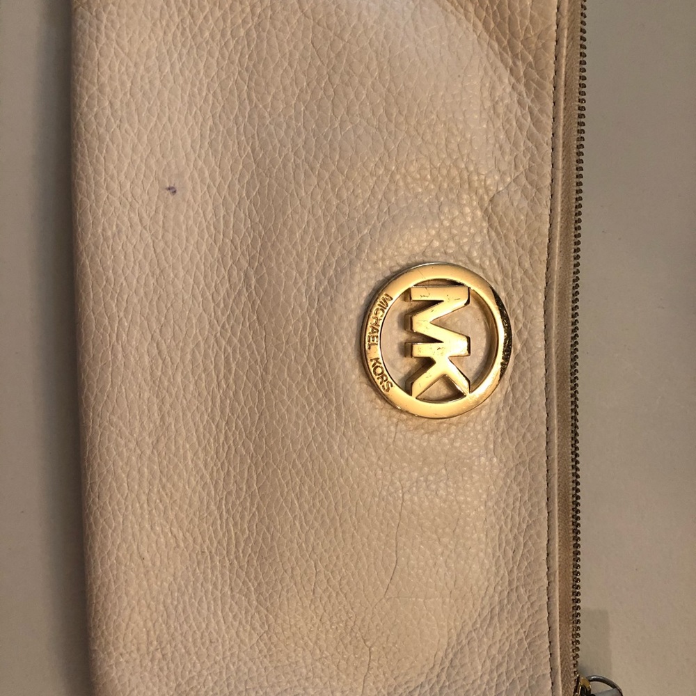 Michael Kors wristlet